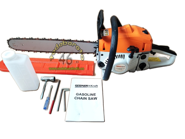 Motosierra GERMAN KRAFT 62cc con 3,6cv de potencia y espada de 50cm de corte