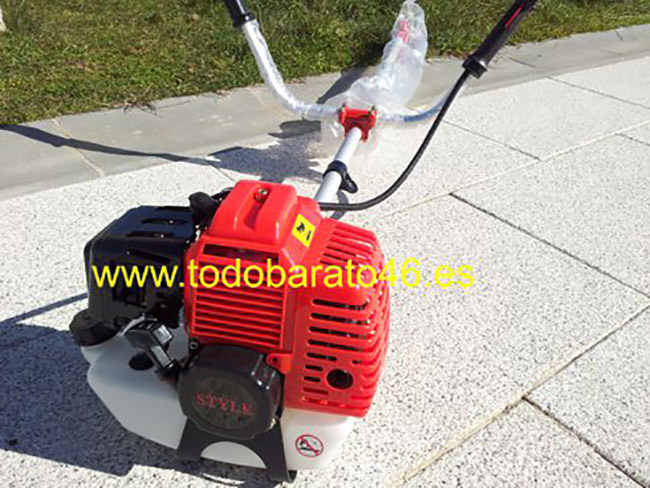 Desbrozadora de Gasolina de 43 cc con 2,5 cv de Potencia con Motor de 2 Tiempos