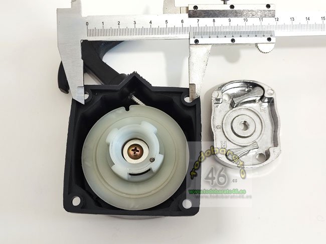 Tirador reforzado con arranque facil con 67mm entre tonillos para desbrozadoras de 43cc, 52cc, 65cc, linea hd, greencut pp655, style, power plus, Bracog